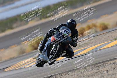 media/Oct-08-2022-SoCal Trackdays (Sat) [[1fc3beec89]]/Turn 14 (1050am)/